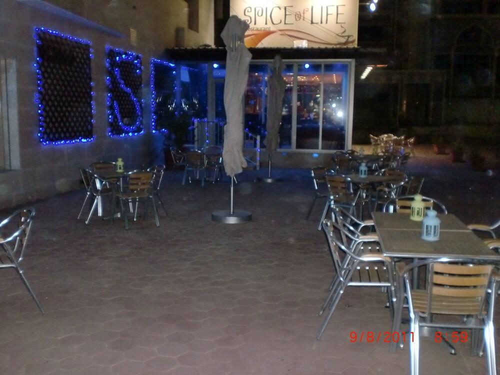 Spice Hotel Kuwait City Bagian luar foto
