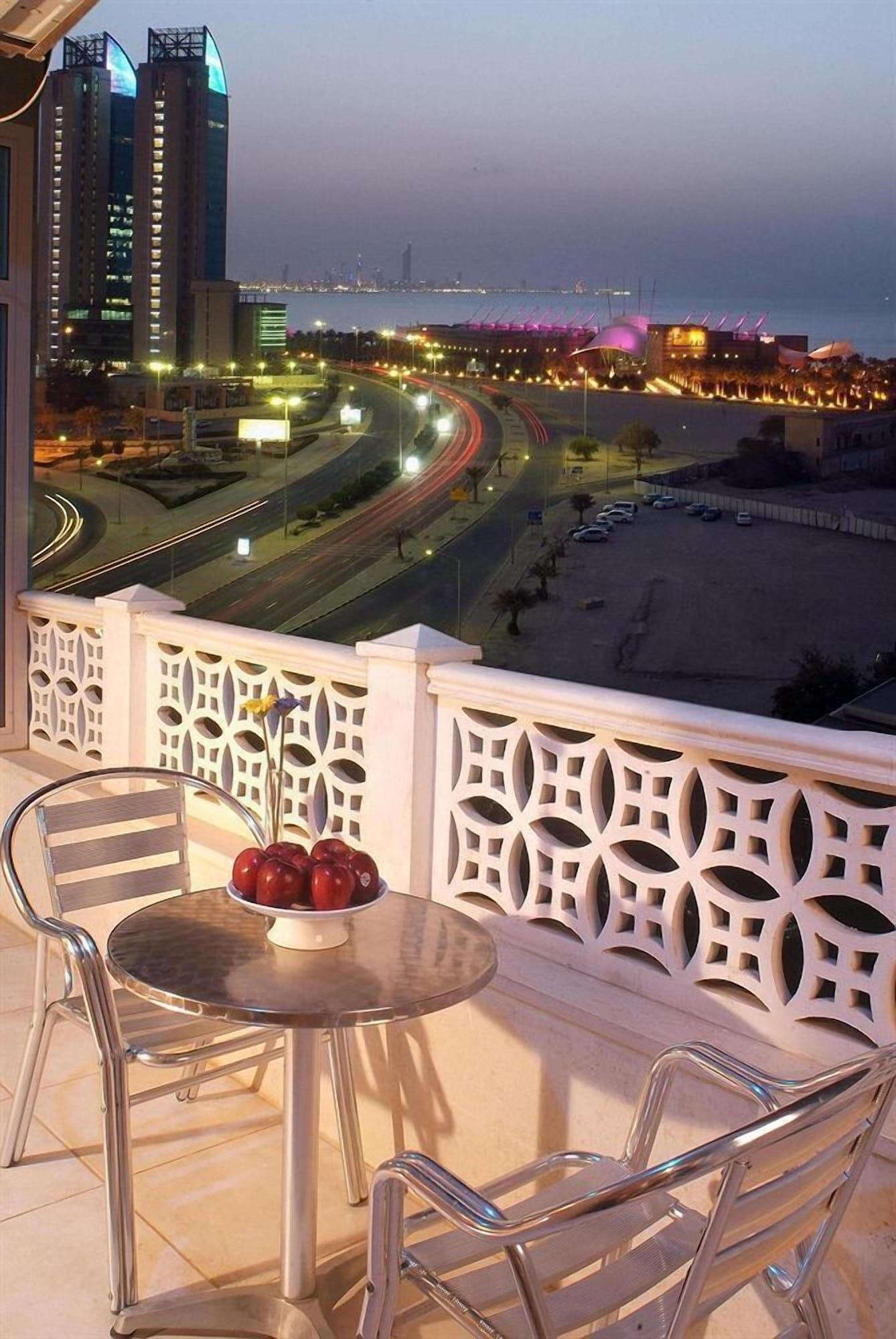 Spice Hotel Kuwait City Bagian luar foto